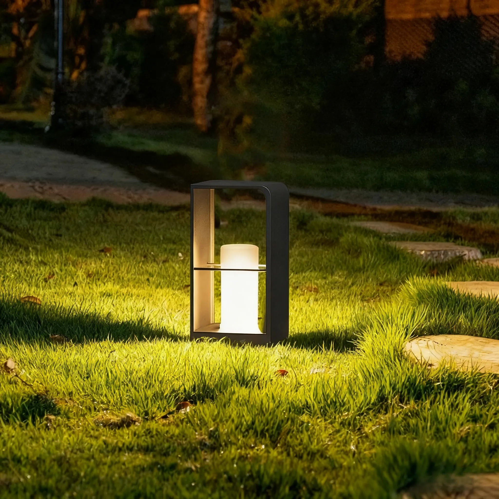 Modern Pathway Light – IP65 Waterproof